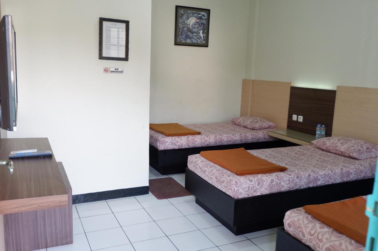 Hotel Taman Indah Madiun Exterior photo